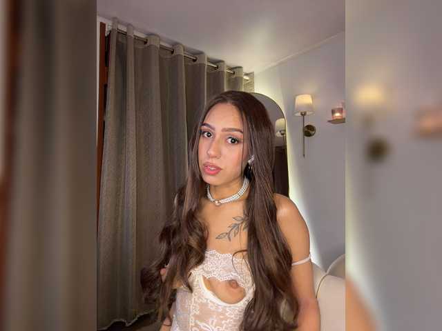 Irii-Valmont live cam on BongaCams