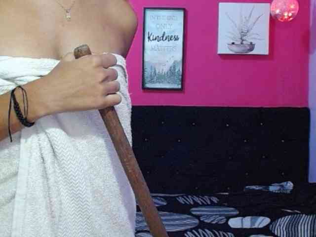 hornyroom webcam