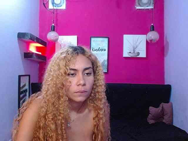hornyroom webcam