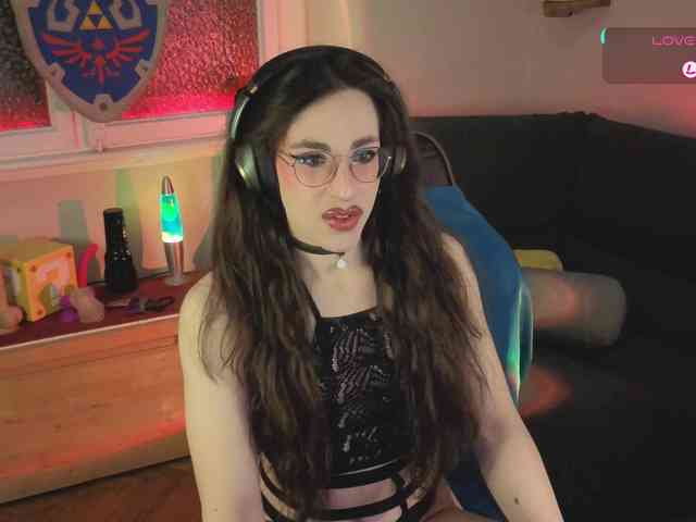 Zesty-Peach Live Webcam on BongaCams