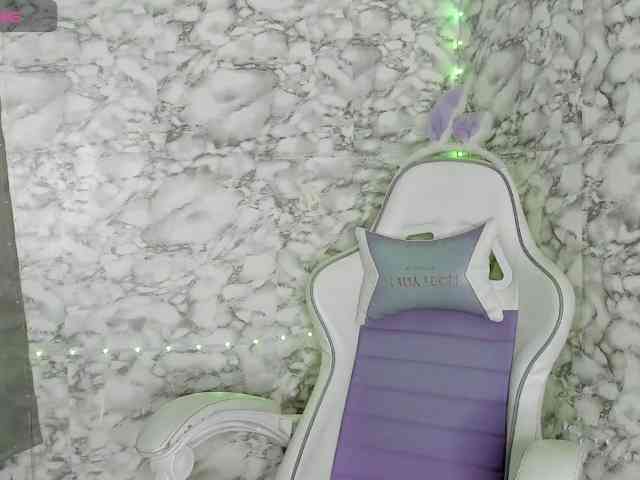 Kittyninaa webcam