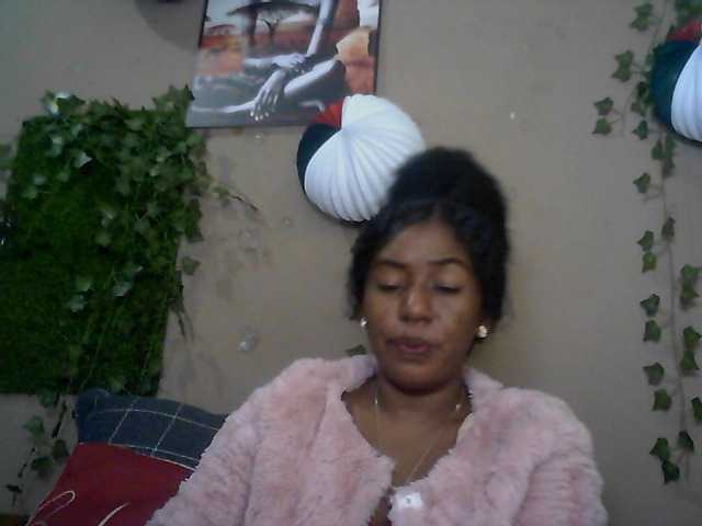 Verosweet01 live cam on BongaCams