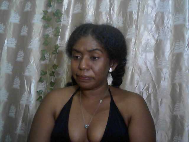 Verosweet01 live cam on BongaCams