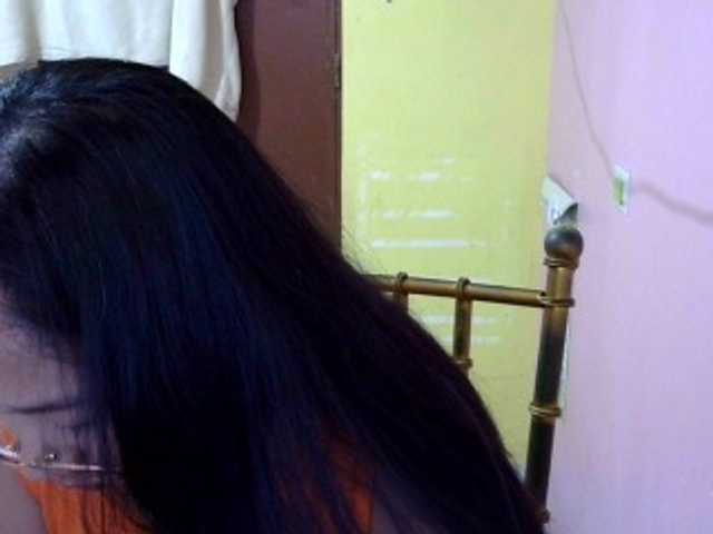 MystiqueMiss live cam on BongaCams