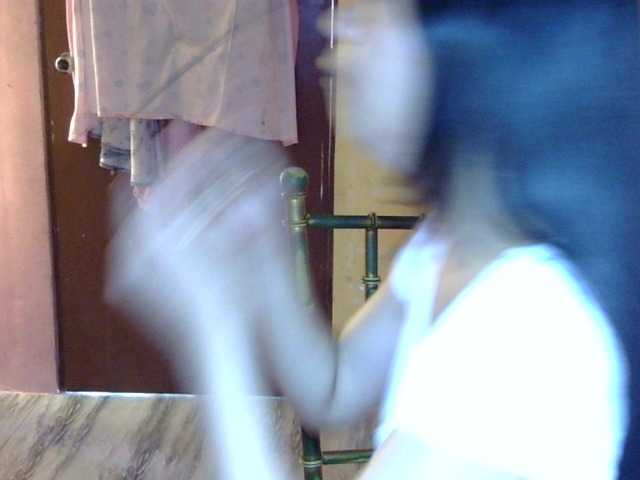 MystiqueMiss live cam preview