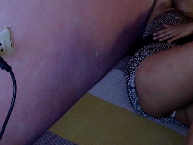 MystiqueMiss live cam on BongaCams