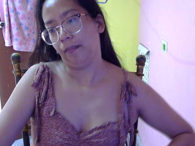 MystiqueMiss live cam on BongaCams