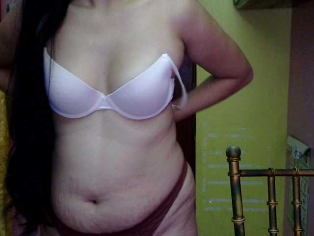 MystiqueMiss live cam on BongaCams