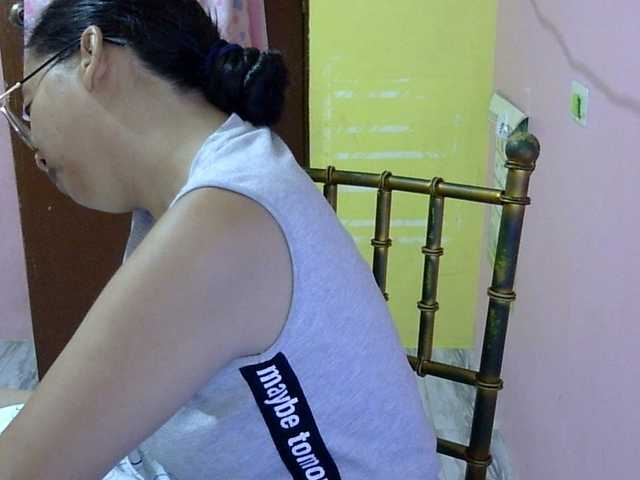 MystiqueMiss live cam on BongaCams