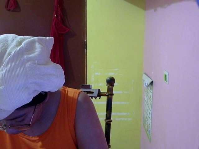 MystiqueMiss live cam on BongaCams
