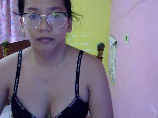 MystiqueMiss webcam