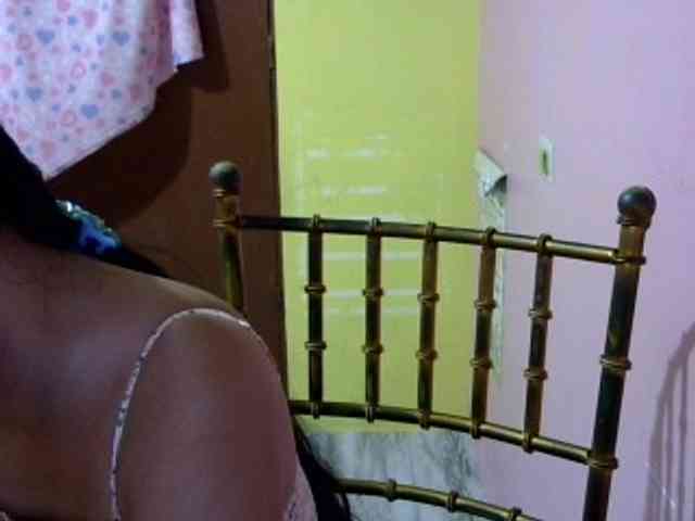 MystiqueMiss webcam