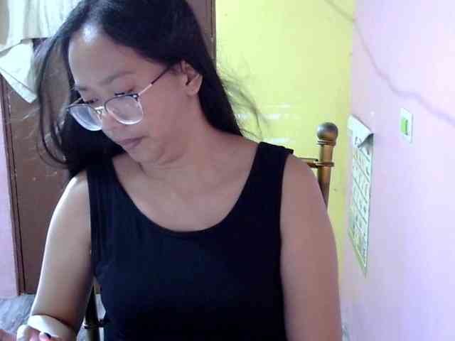 MystiqueMiss webcam