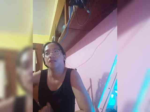 MystiqueMiss webcam