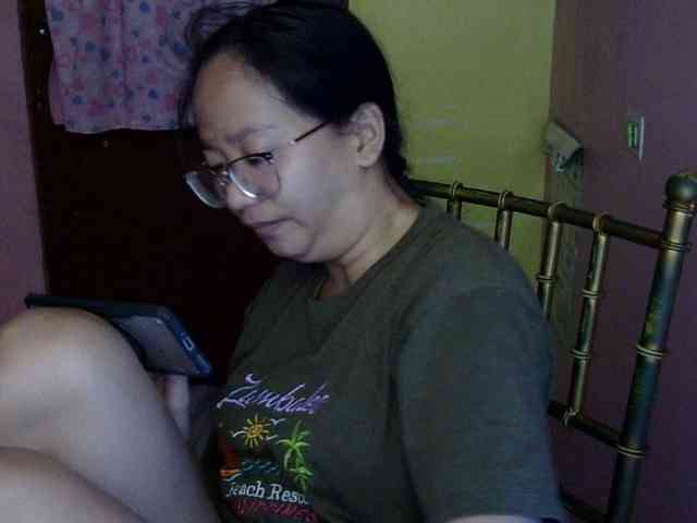 MystiqueMiss webcam
