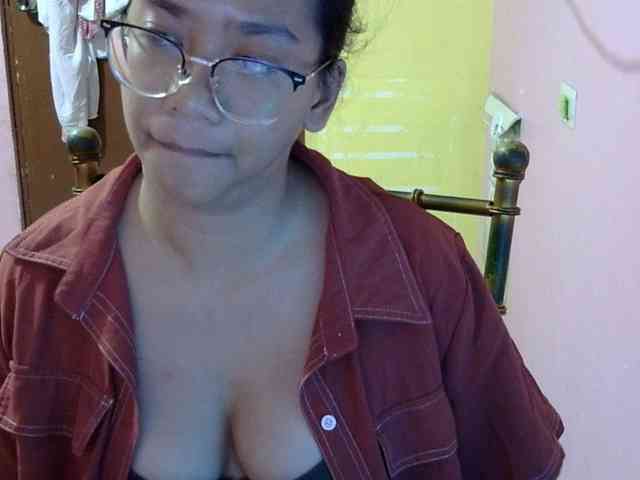 MystiqueMiss webcam