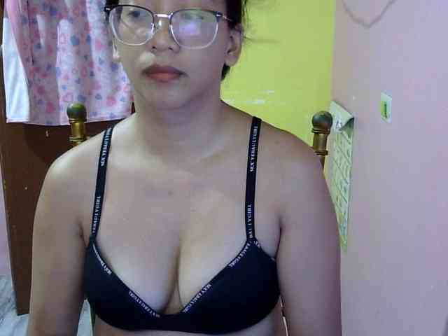 MystiqueMiss webcam