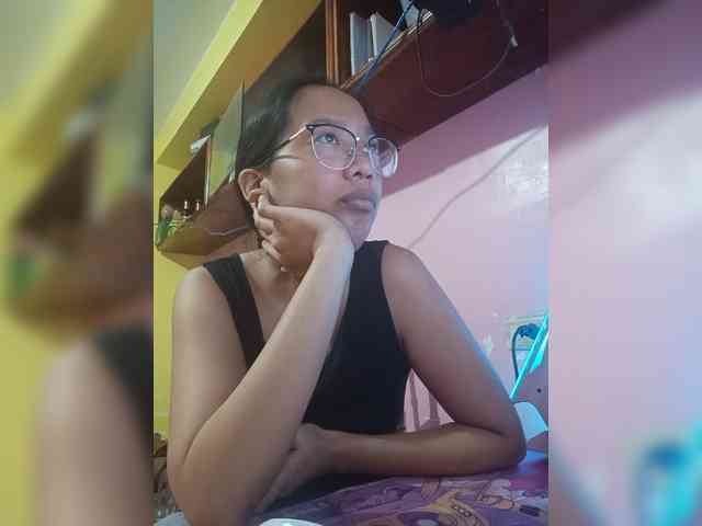 MystiqueMiss webcam