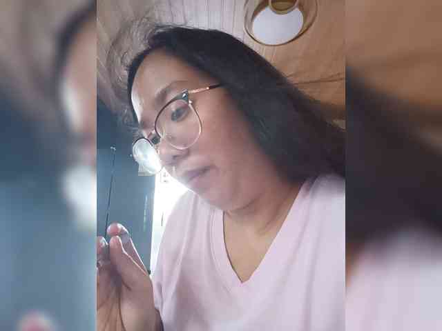 MystiqueMiss webcam
