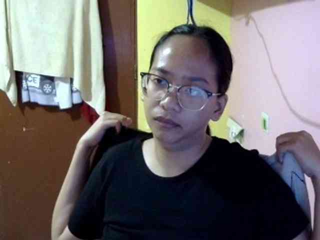 MystiqueMiss webcam