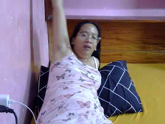 MystiqueMiss webcam