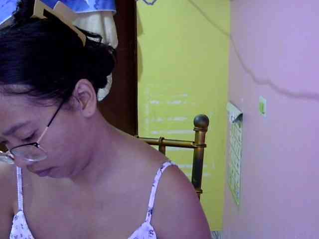 MystiqueMiss webcam