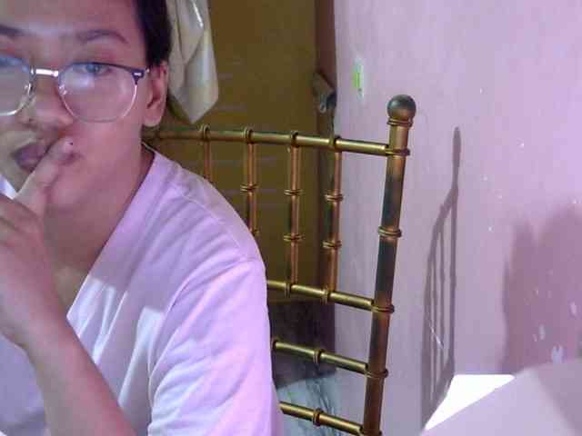 MystiqueMiss webcam