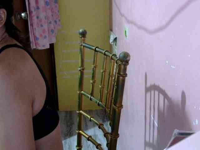 MystiqueMiss webcam