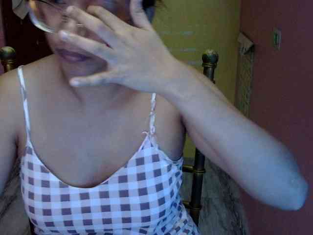 MystiqueMiss webcam