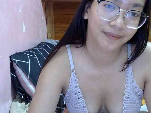 MystiqueMiss webcam