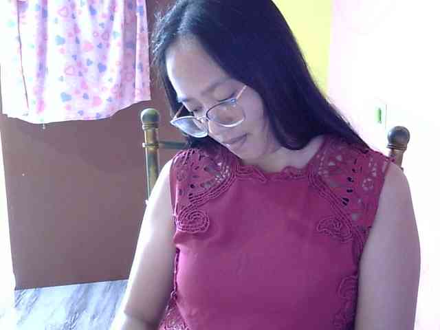 MystiqueMiss webcam