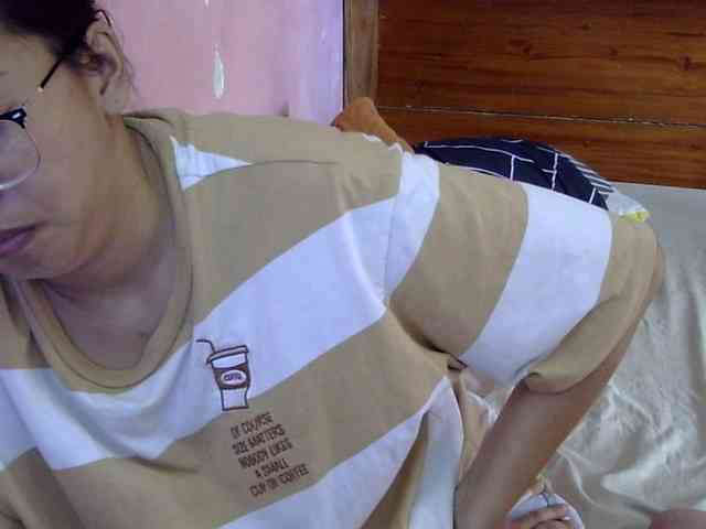 MystiqueMiss webcam