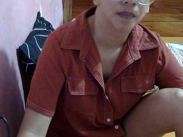 MystiqueMiss webcam