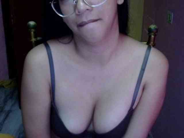 MystiqueMiss webcam