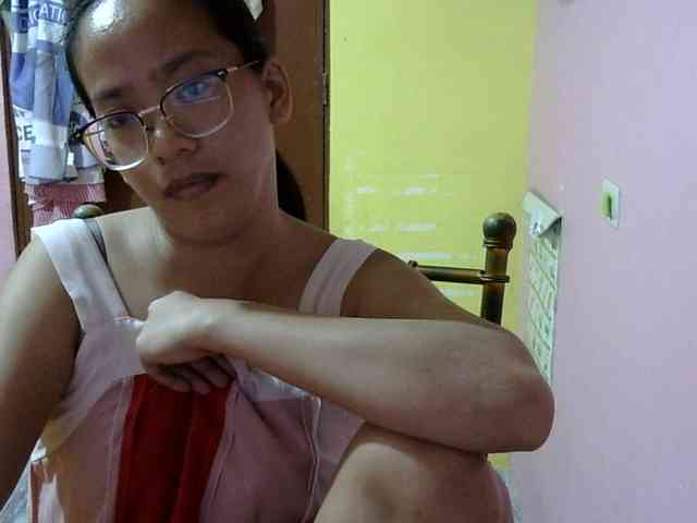 MystiqueMiss webcam