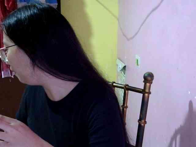 MystiqueMiss webcam