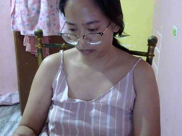 MystiqueMiss webcam