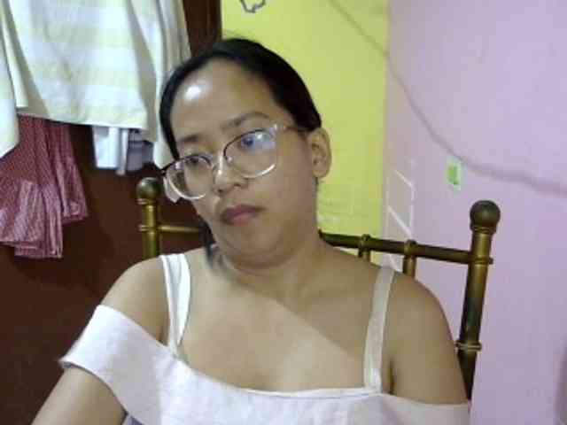 MystiqueMiss webcam