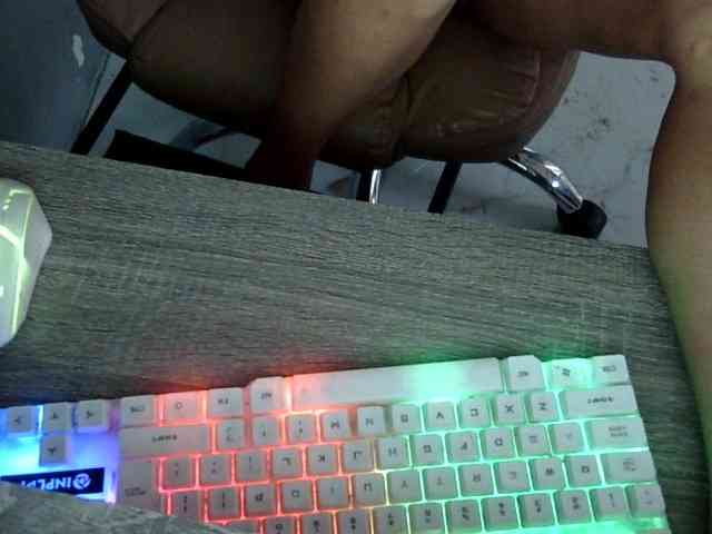 MystiqueMiss webcam