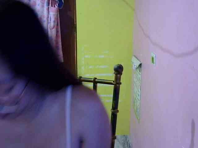 MystiqueMiss webcam