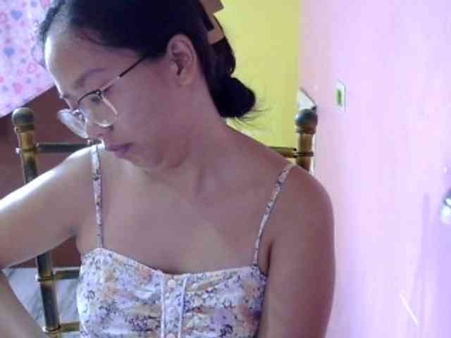 MystiqueMiss webcam