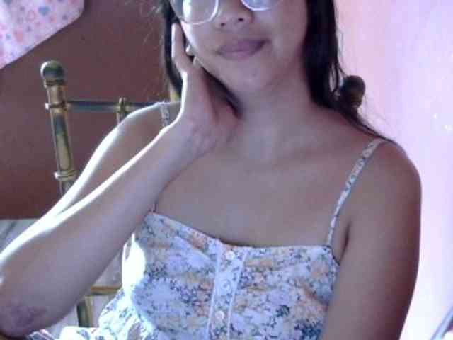 MystiqueMiss webcam