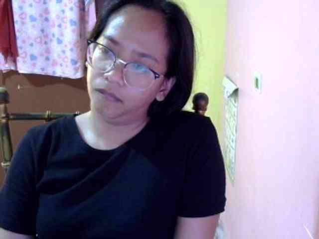 MystiqueMiss webcam