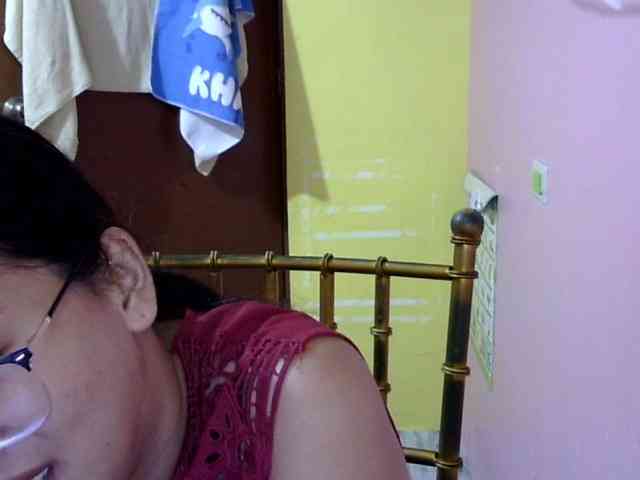 MystiqueMiss webcam