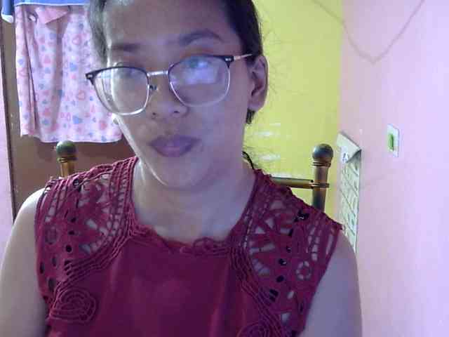 MystiqueMiss webcam