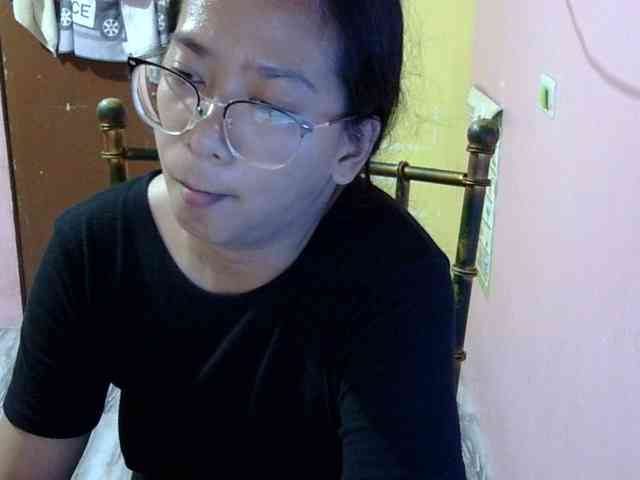 MystiqueMiss webcam