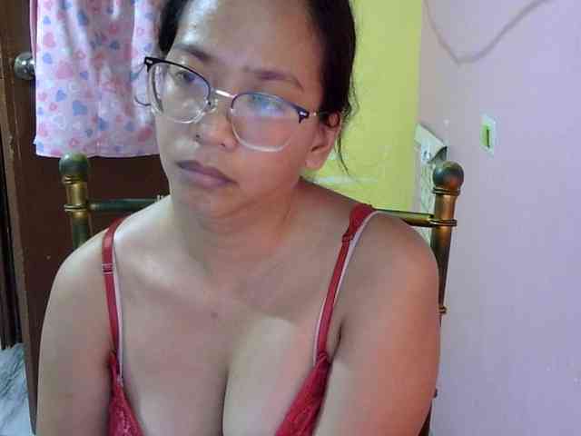 MystiqueMiss webcam