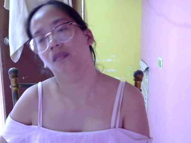 MystiqueMiss webcam