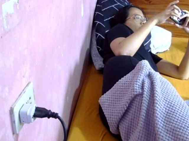 MystiqueMiss webcam