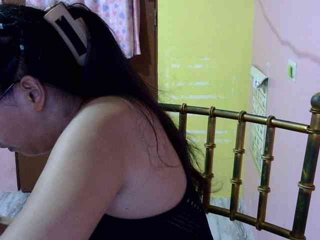 MystiqueMiss webcam